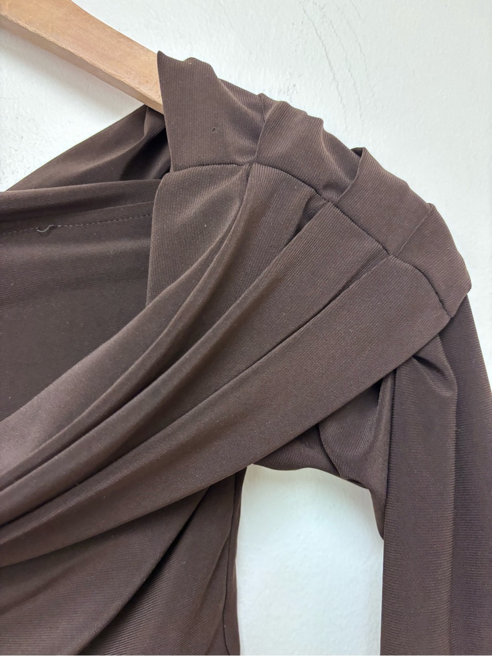 AYM Brown Off Shoulder Top - Picture 4 of 10